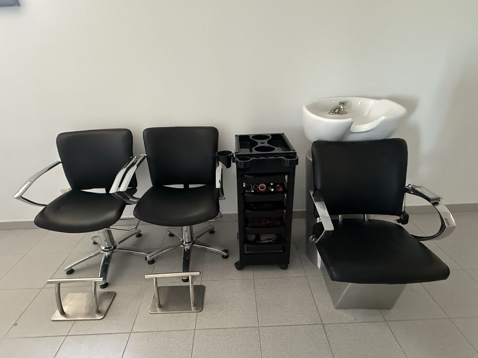 Rampa de lavagem com massagem + cadeiras de cabeleireiro + carrinho