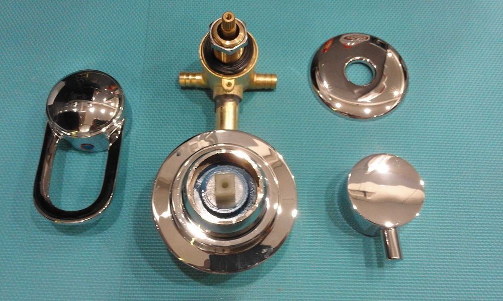 Bateria mieszacz zawór do kabiny prysznicowej 3 funkcje 10 cm