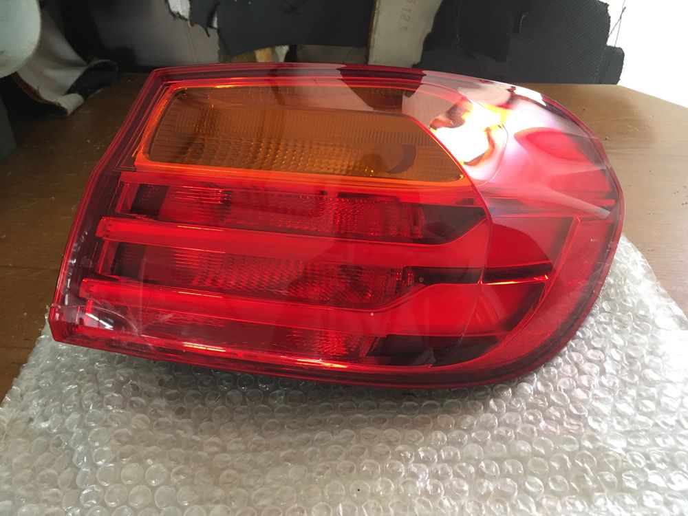 Farolinho BMW Série 3 de 2020