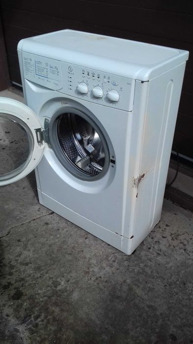 Пральна машина INDESIT wiul 83(під ремонт)