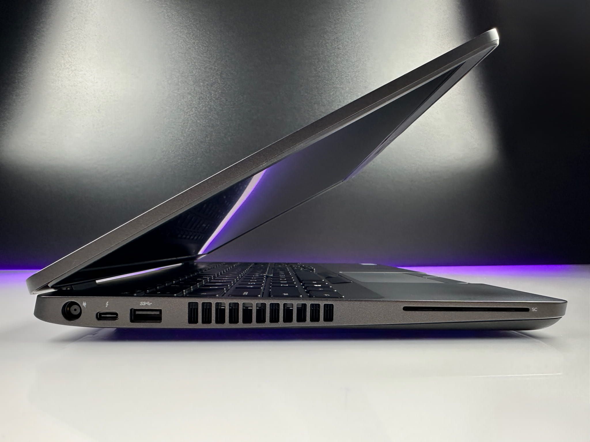 Laptop DELL Latitude 5500 | i7-8665U / FHD / 16GB / 512GB / US