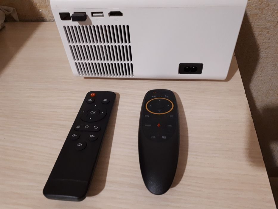 Проектор TouYinger H5 LED + Аеропульт мишка Vontar G10s у ПОДАРУНОК