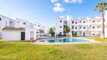 Apartamento T1+1 inserido em condomínio com piscina em Vilamoura
