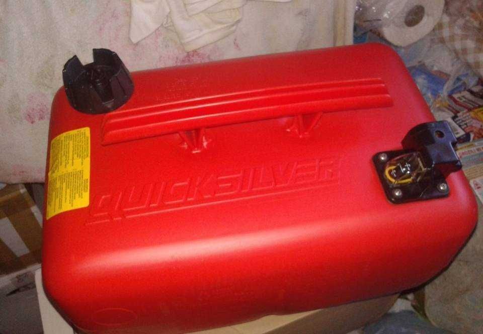 Nowy oryginalny zbiornik QUICKSILVER 25L silnik zaburtowy wskaznik pal