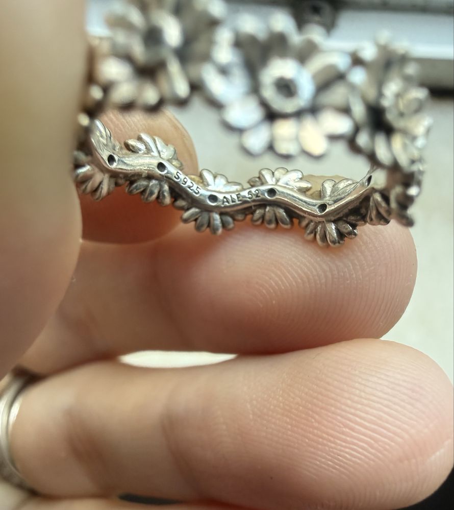 Anel pandora original flores tam 52