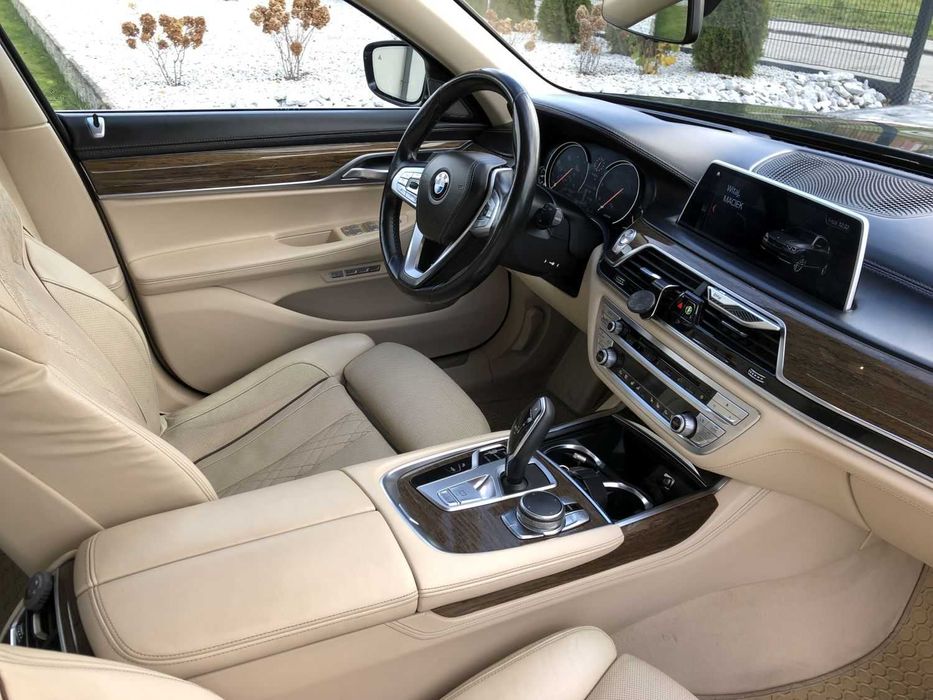 BMW G12 Long 740i  3.0L B58