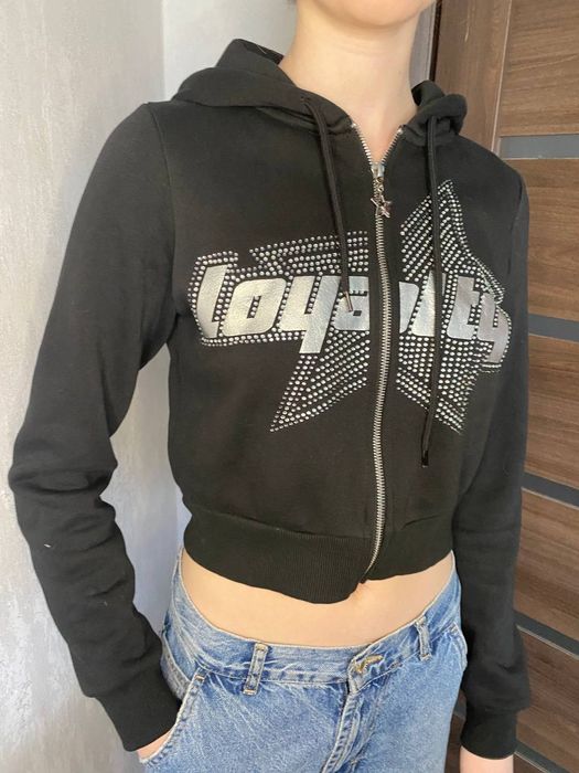 Укорочена кофта з капюшоном