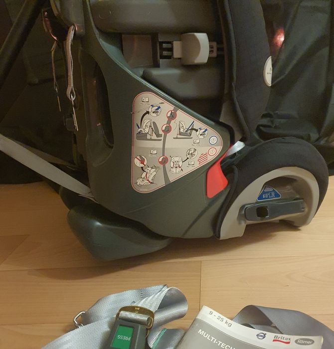 Cadeira auto volvo universal 9 - 25 kg; para todas as viaturas