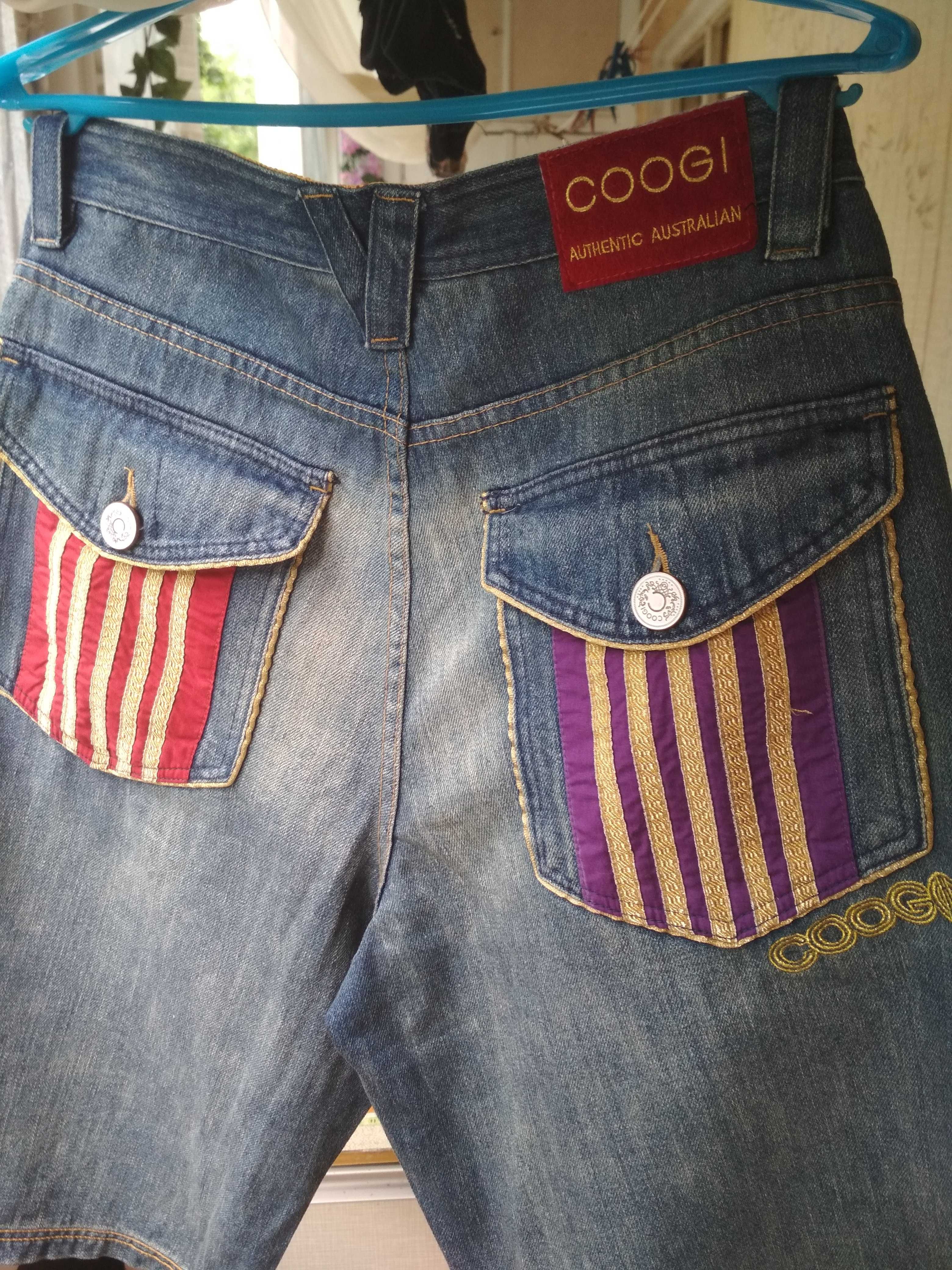 Оригинальные шорты COOGI от австралийского бренда.