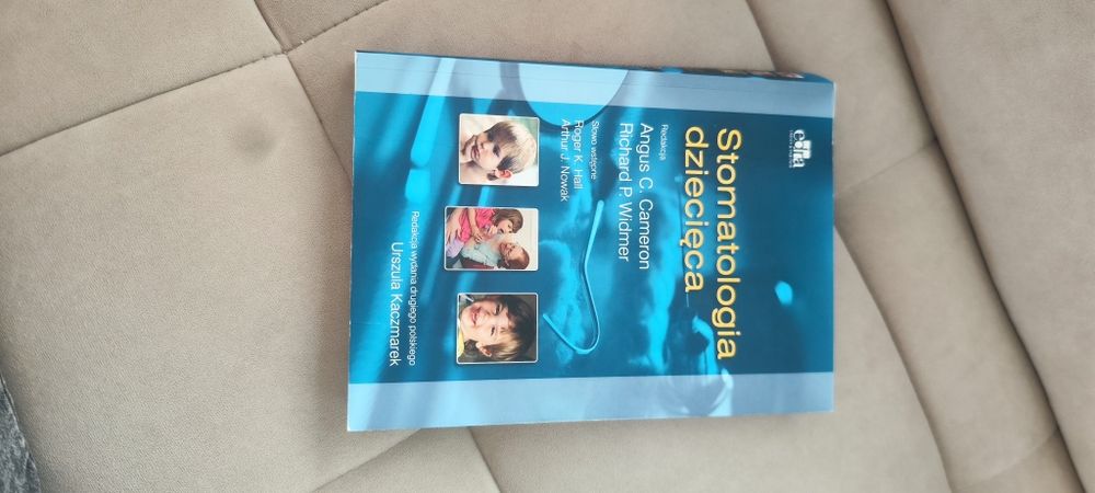 Stomatologia Dziecięca, Książka