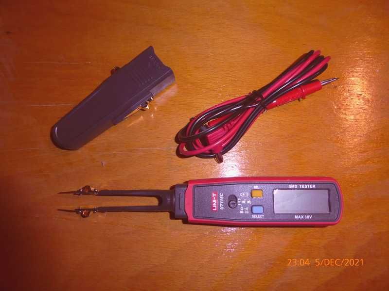 Мультиметр - пинцет для работы с SMD компонентами UNI-T UT116C.