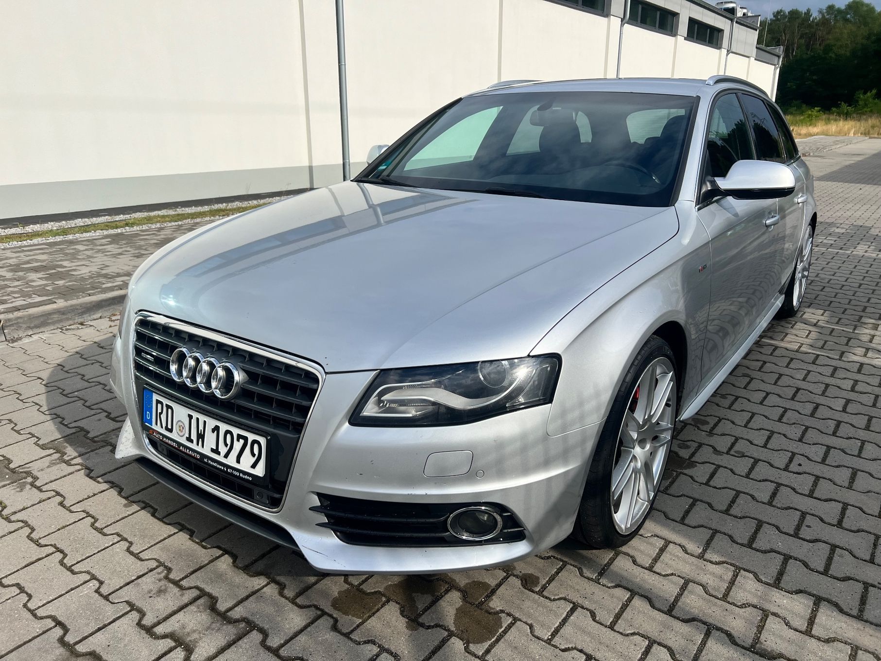 Audi A4 B8 S-Line 2.0 TFSI 211KM Quatrro Ledy Navi Alcantara Audi Drive Select