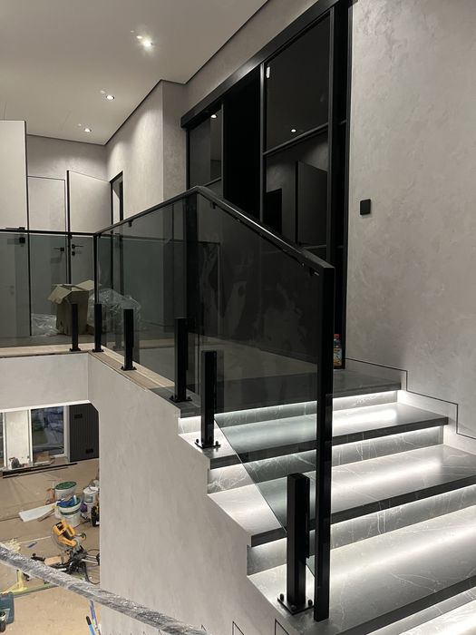 Сходи. Виготовлення сходів на замовлення.