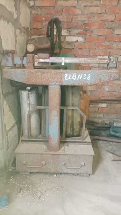 Веси напольні механічні