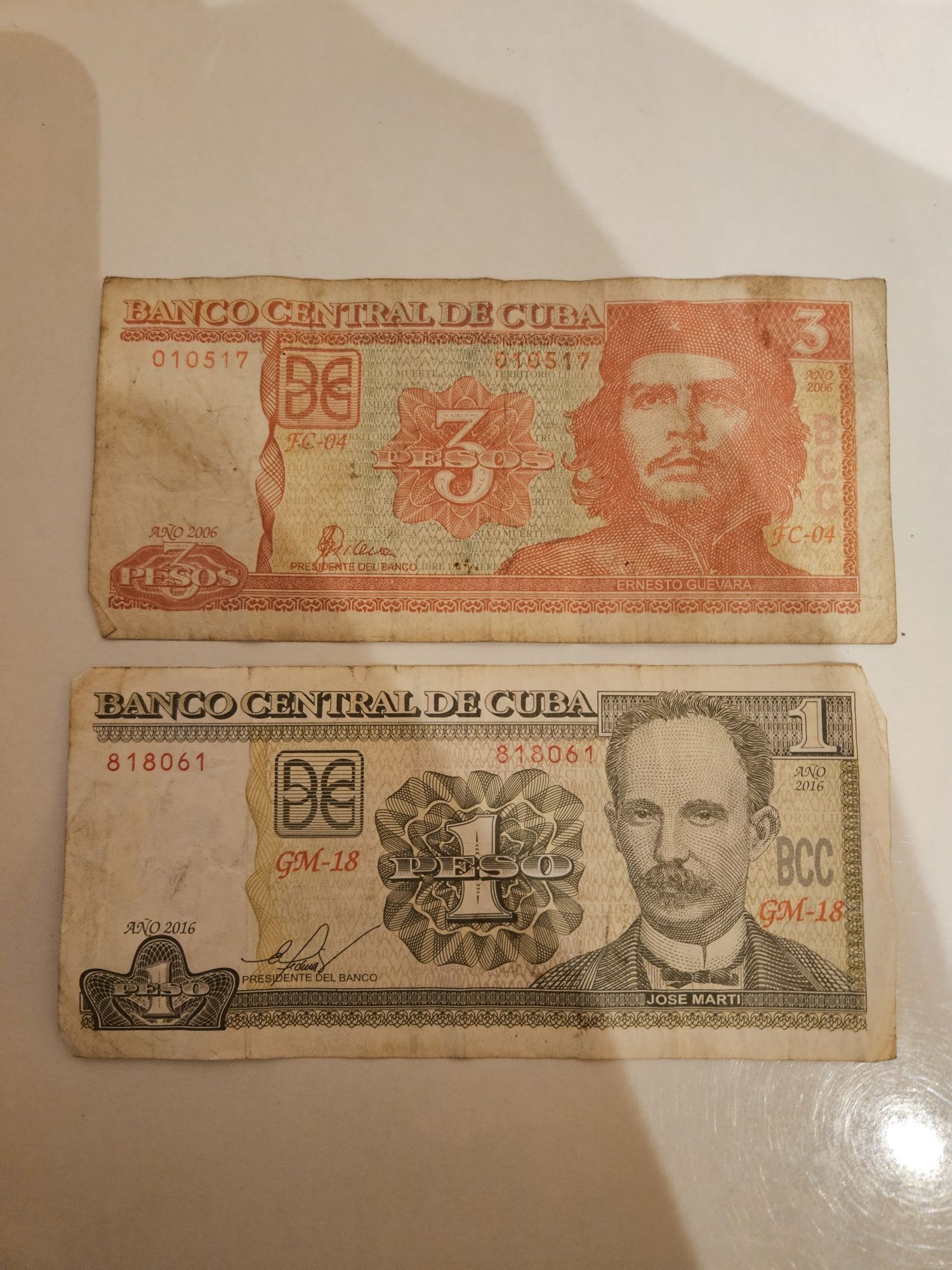 2 banknoty kubańskie. Pesos