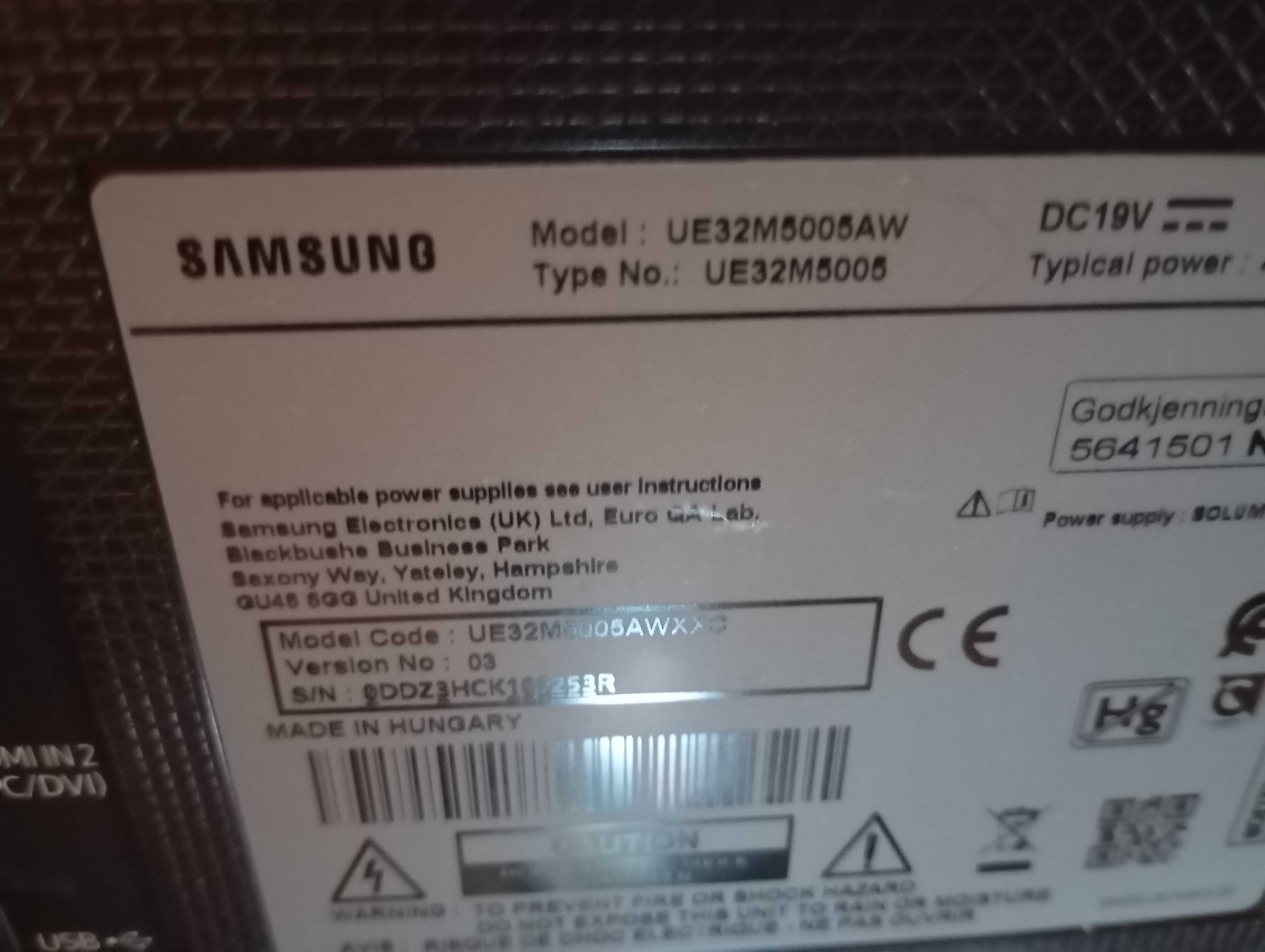 Televisão Samsung 32 polegadas com comando