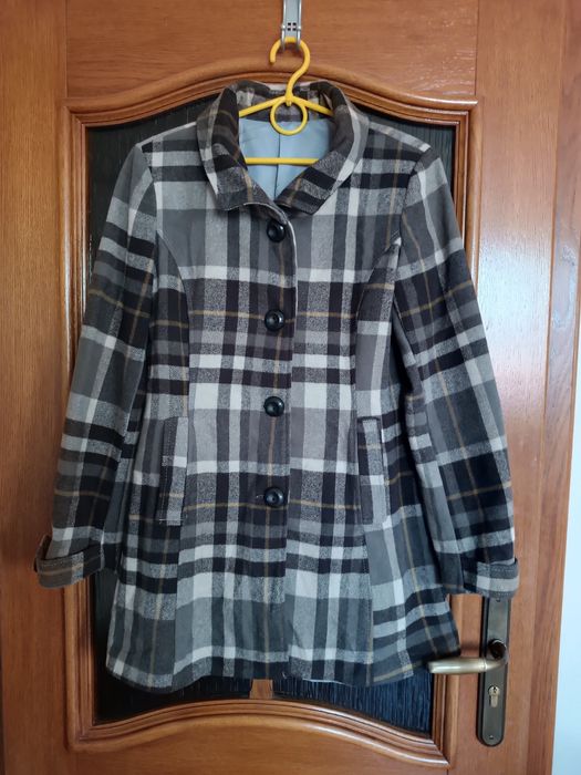 Płaszcz w kratę 50% wełna