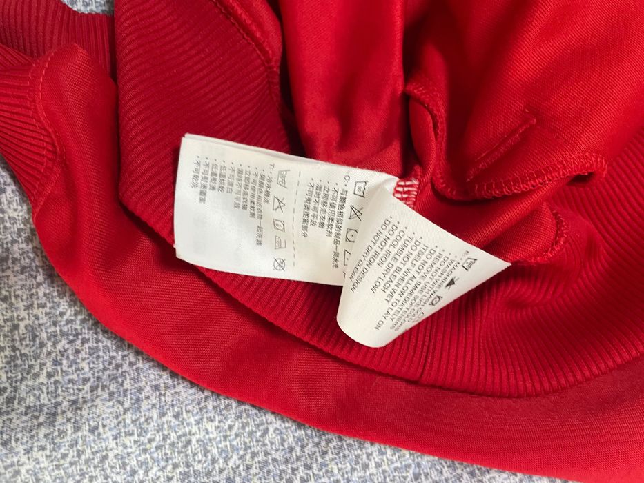 Продам спортивну кофту найк в оригіналі