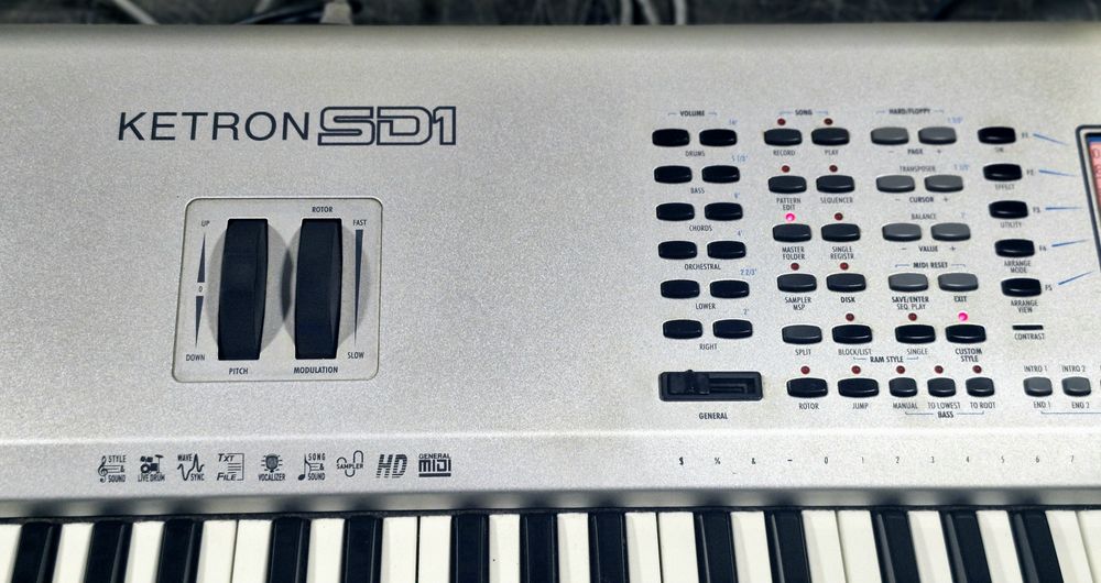 Teclado Ketron SD1 Plus