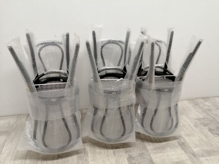 krzesła model Thonet A-18 nowe komplet sześć sztuk czarne gięty buk