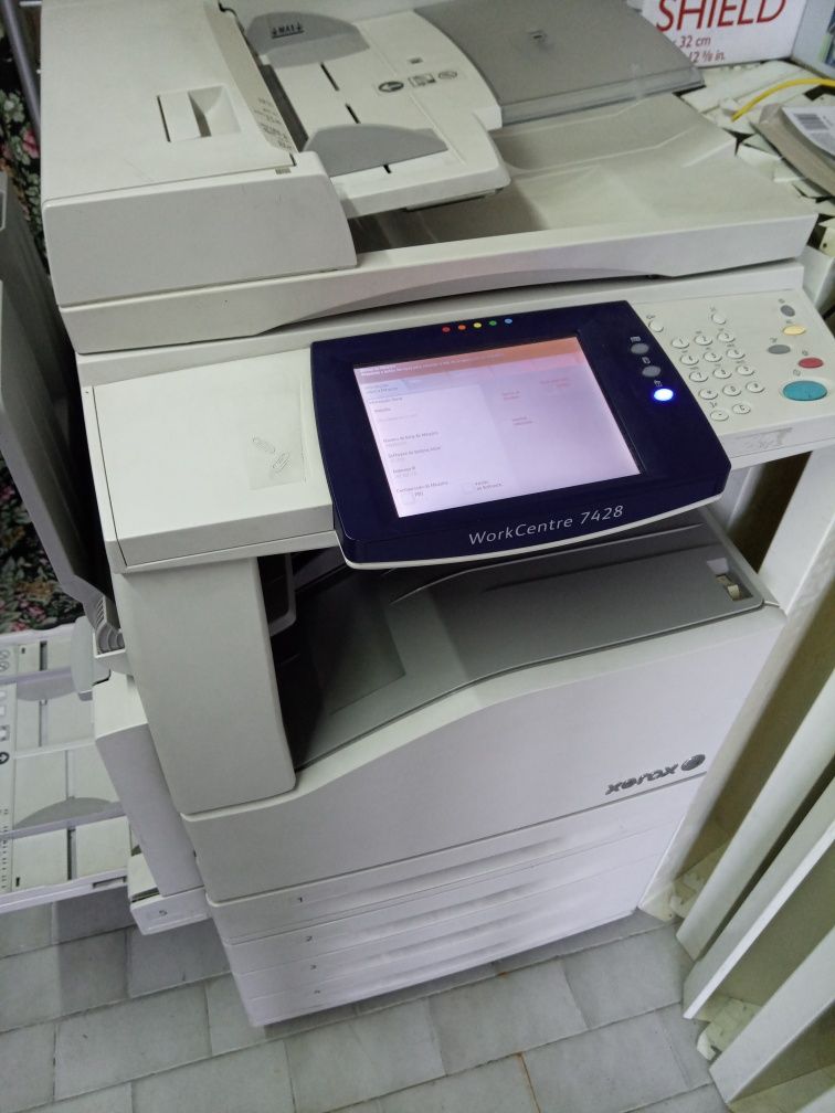 Máquina fotocópia Xerox Workcentre 7428