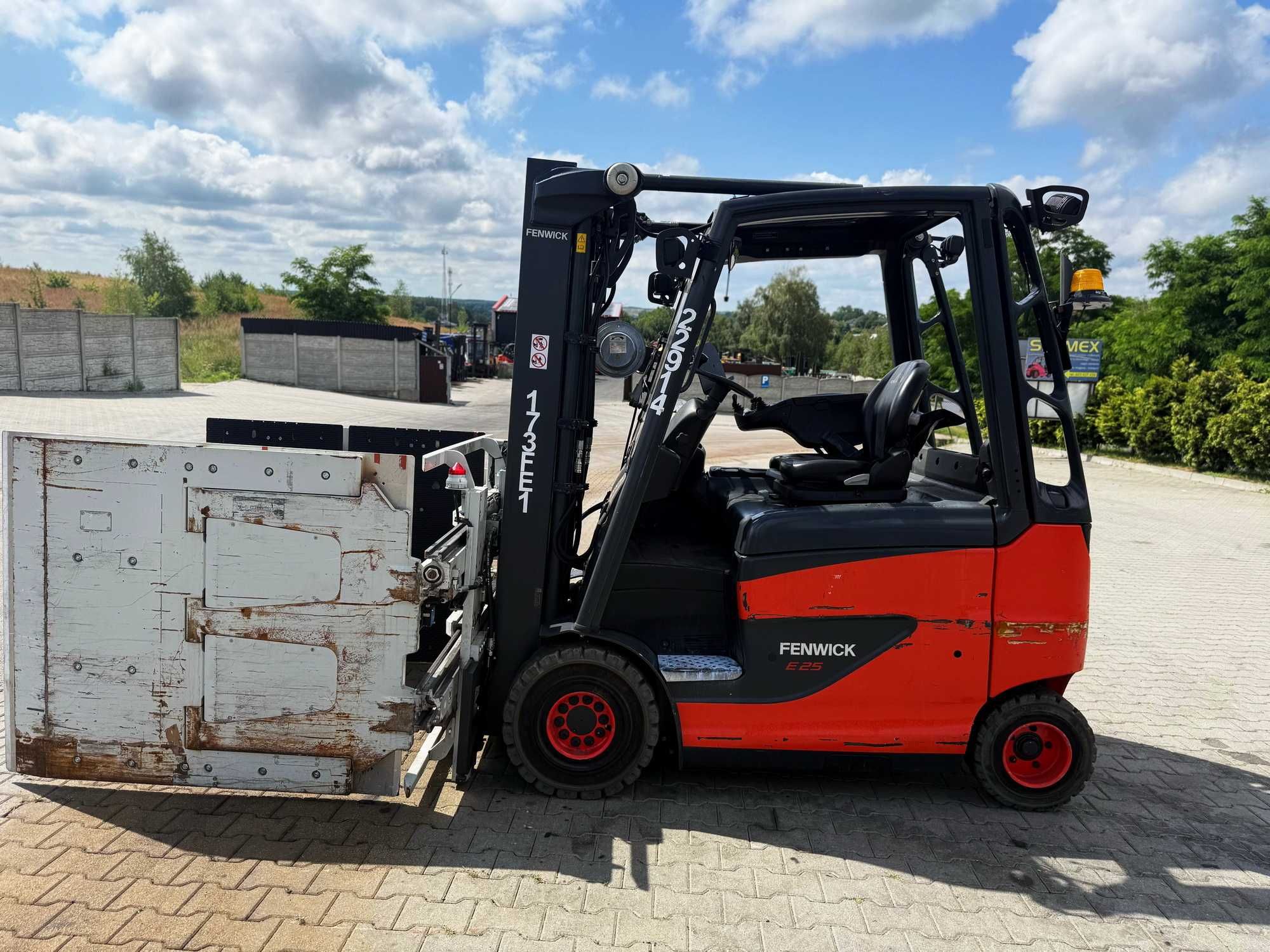 wózek widłowy elektryczny LINDE E25H-600 EVO chwytak Triplex 4.90m
