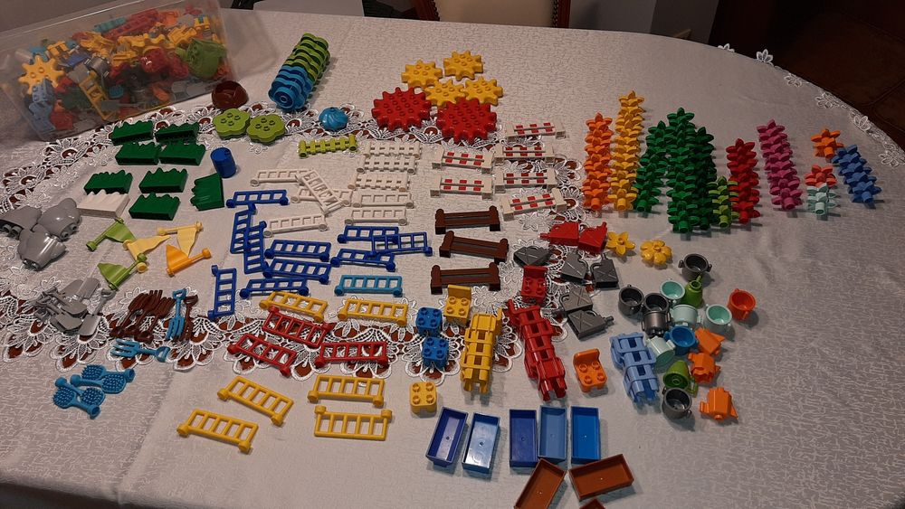 1,5 zl każdy klocek lego duplo