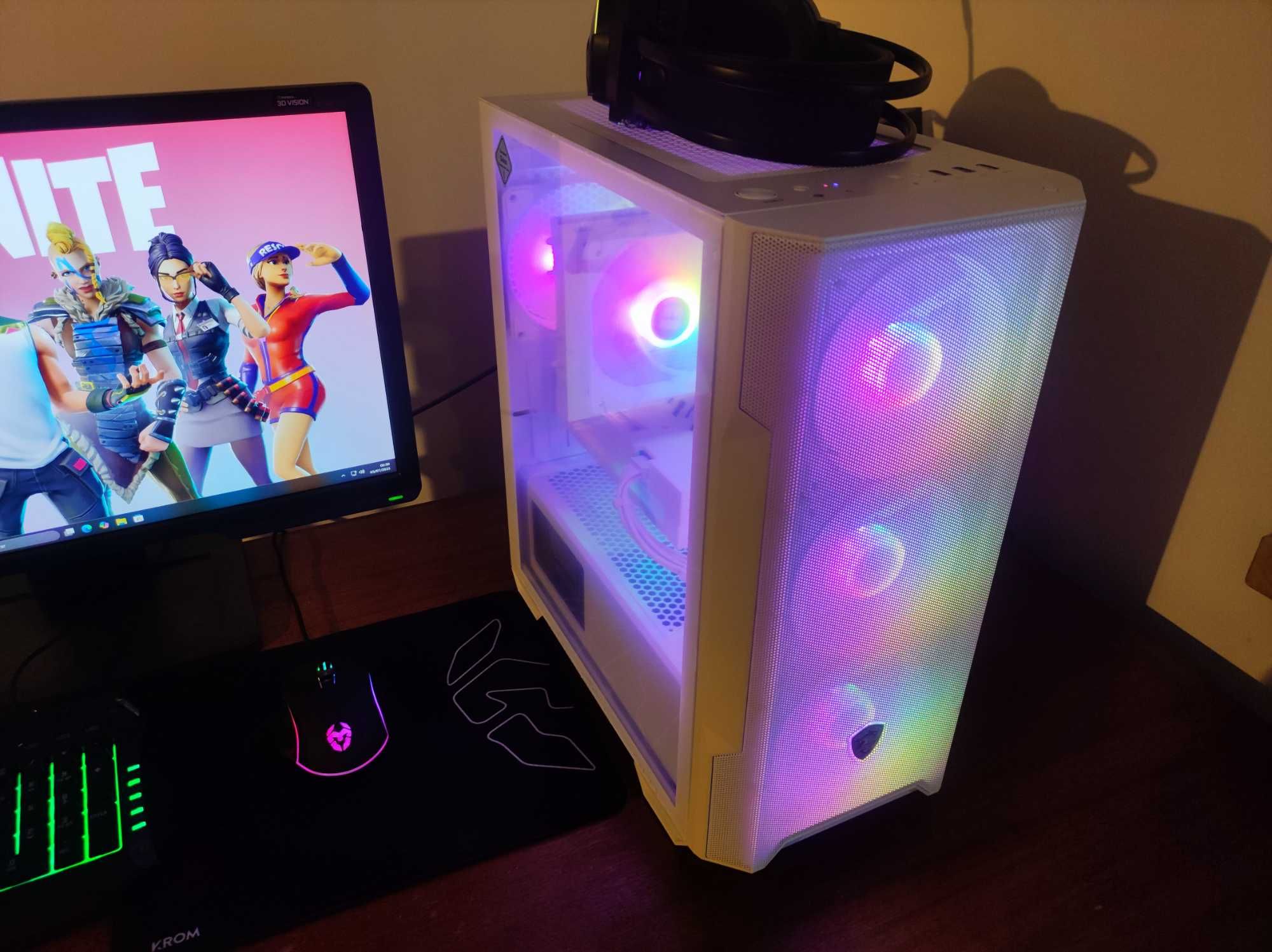 PC Gaming Ryzen 2600 3.7GHz / RX 580 8GB / 16GB 3200 / RGB / SSD+HDD