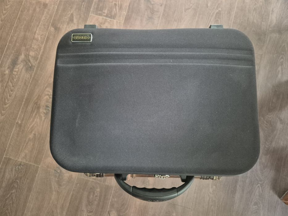 Neseser Dicota torba na laptopa