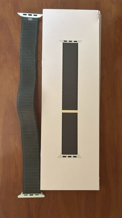 APPLE - Bracelete Loop Desportiva Verde Escura 45mm