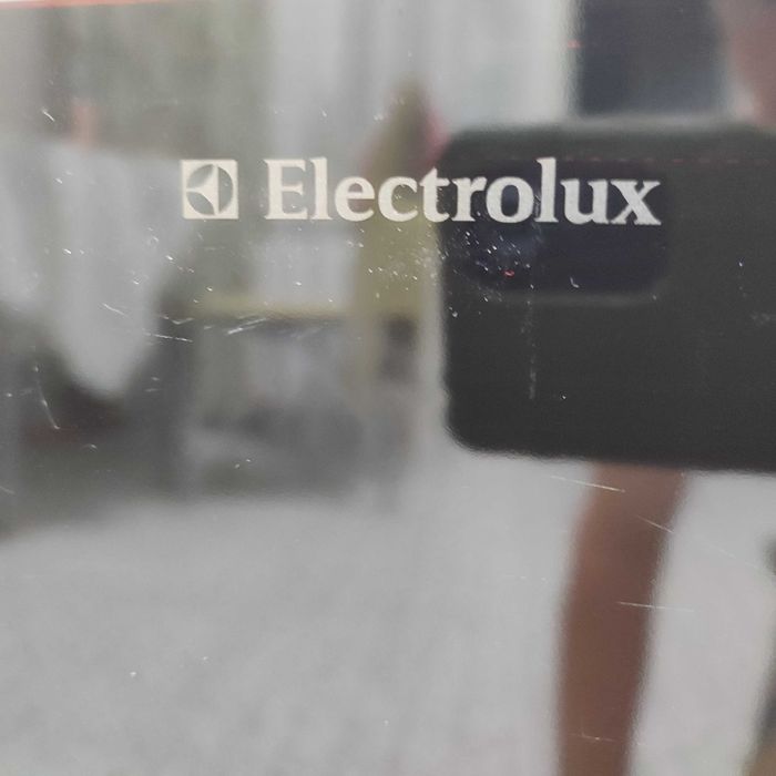Варочна поверхня Electrolux EHS 60180P