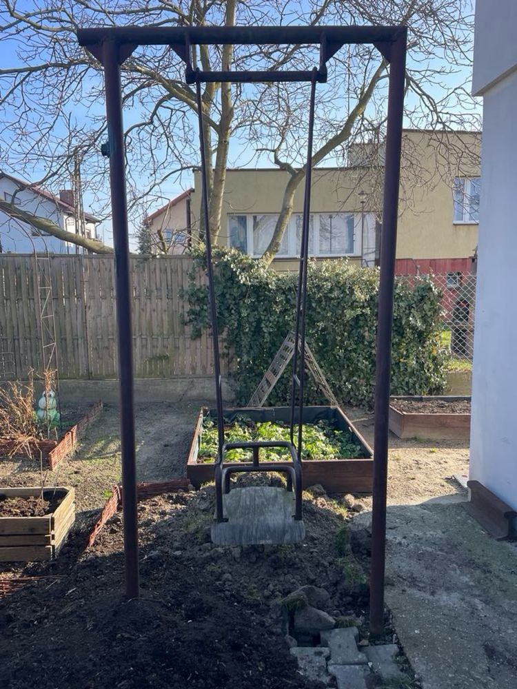 Sprzedam spawana huśtawkę