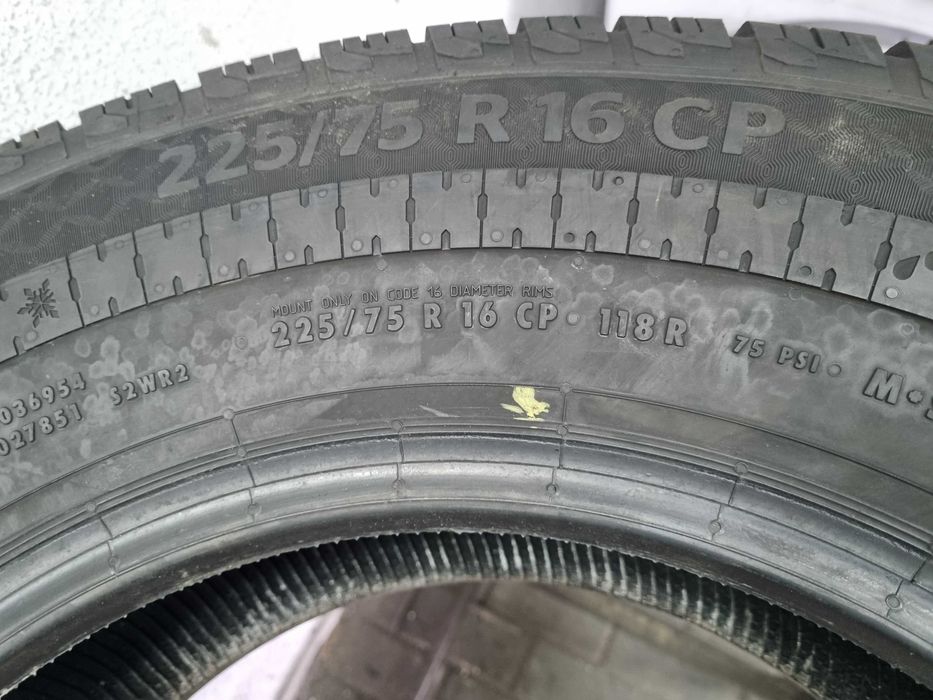 225/75/16CP 118R Continental VanContact Camper D.4523