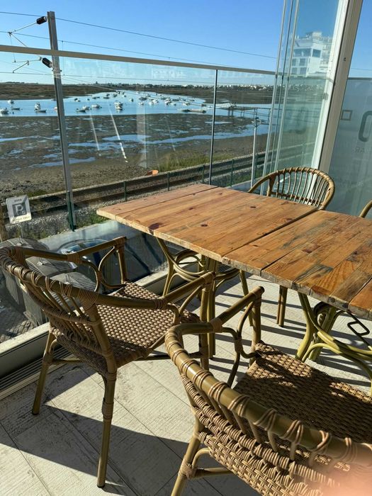 Mesas e cadeiras de exterior - Madeira e vime