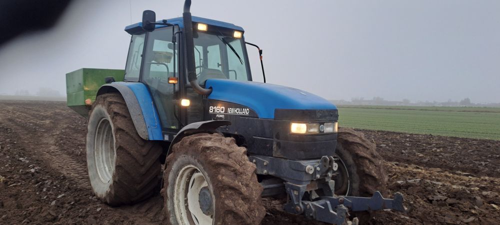 New holland 8160