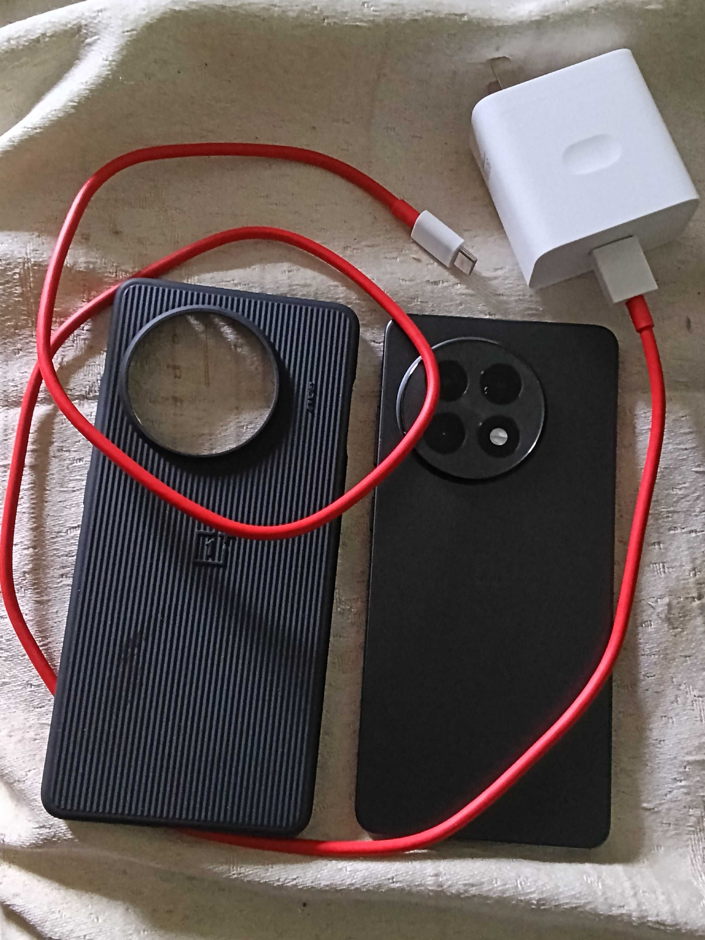 OnePlus ACE 5 12/256 продам
