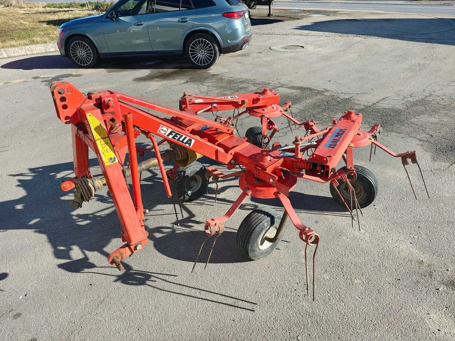 Przetrząsacz Karuzelowy Fella TH 370 - Przetrząsarka - Pająk do siana