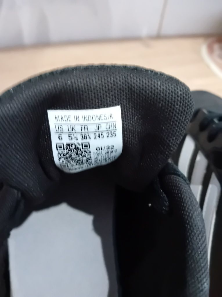 Buty Adidas rozmiar 5.5