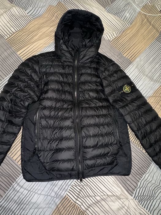 Stone Island  — пуховик  високої якості