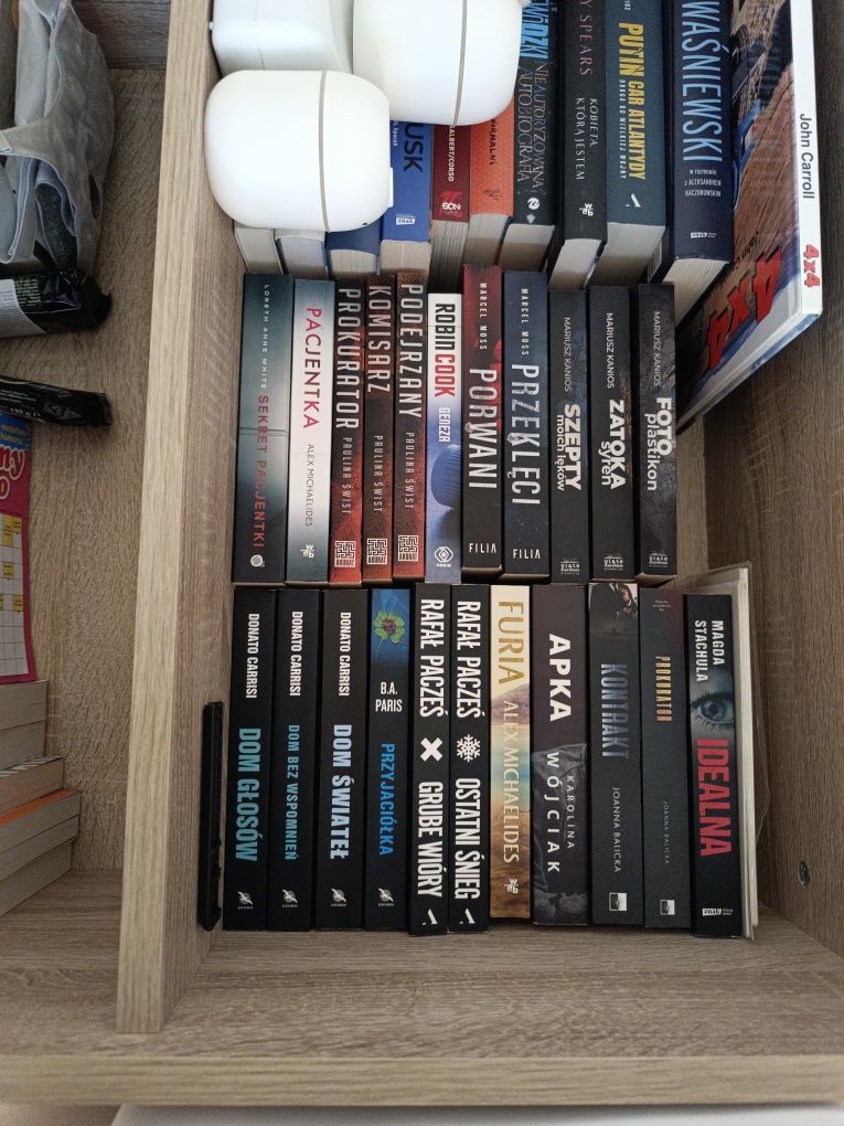 Zestaw Kanios,Świst,Carrisi,Moss,Paris, Cook,Pacześ,Michaelides...