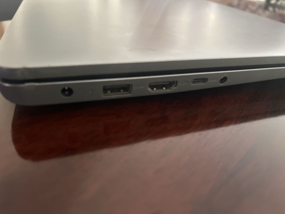 Portátil Lenovo idea pad 3 (15”) (vem com carregador)
