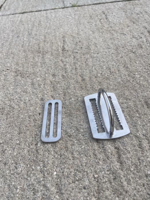 Vendo dois belt stoppers para mergulho