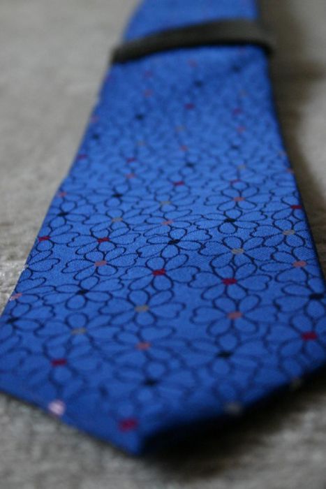 PROMOCJA nowa niższ acena - Piękny krawat Marks & Spencer taliowany.