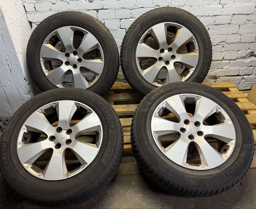 Felgi aluminiowe subaru outback 5x100 z oponami michelin 225/60R17