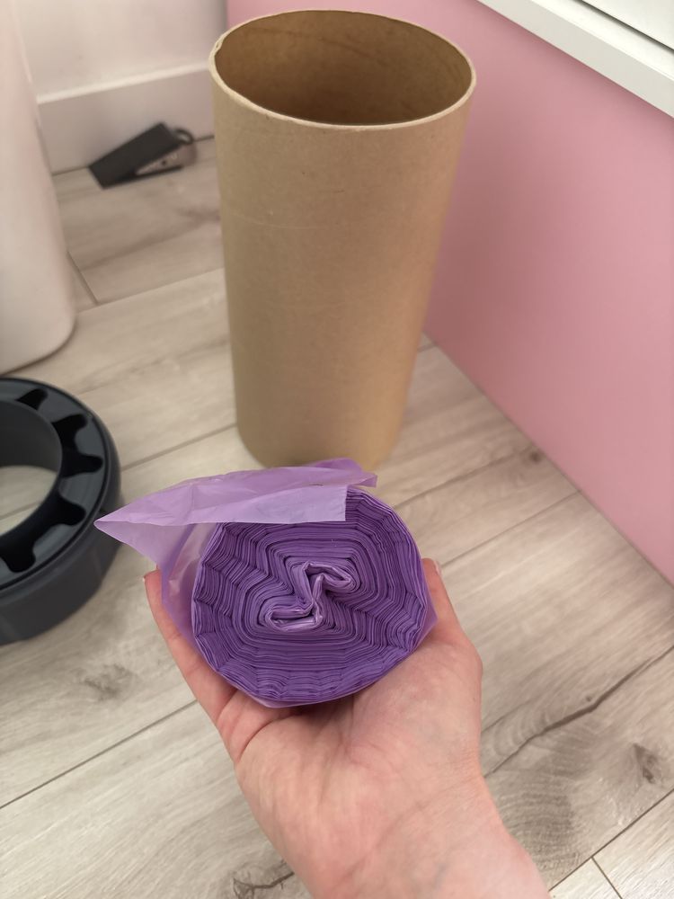 Kosz na pieluchy Tommee tippee z zapasem wkładów