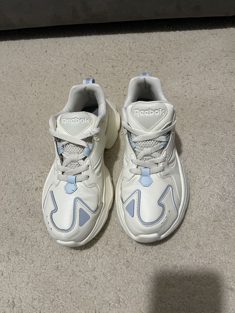 Reebok шкіряні
