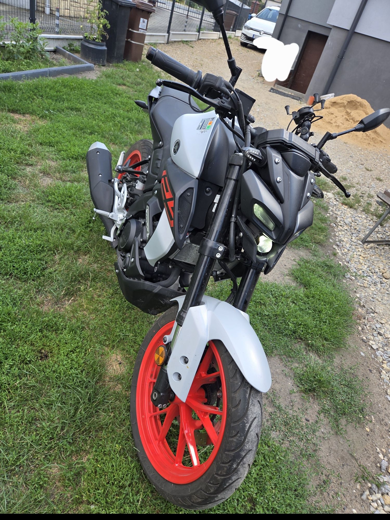 Yamaha MT   MT-125