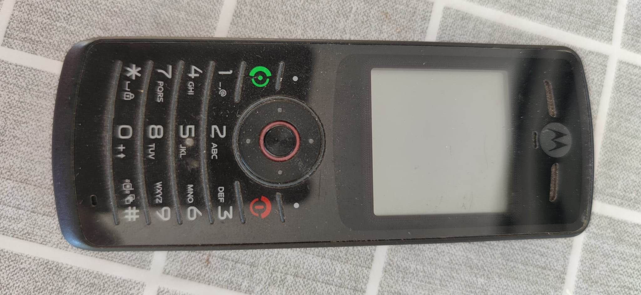 Telemóvel Motorola W156