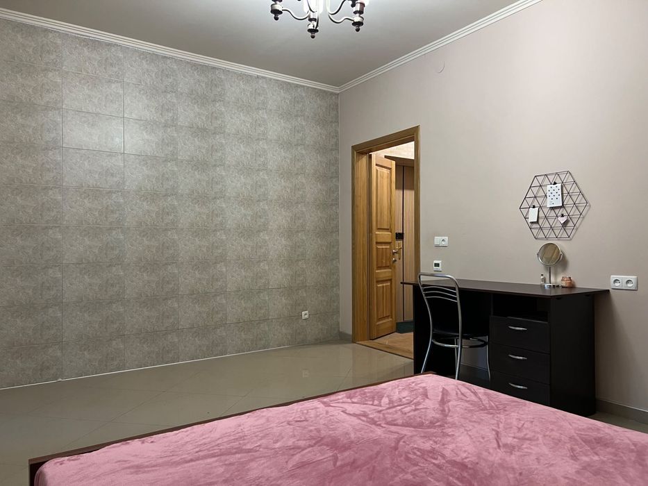 Снимите двухкомнатную квартиру в Центре, проспект Дмитра Яворницького