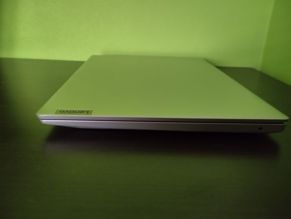 Laptop Lenovo + ładowarka